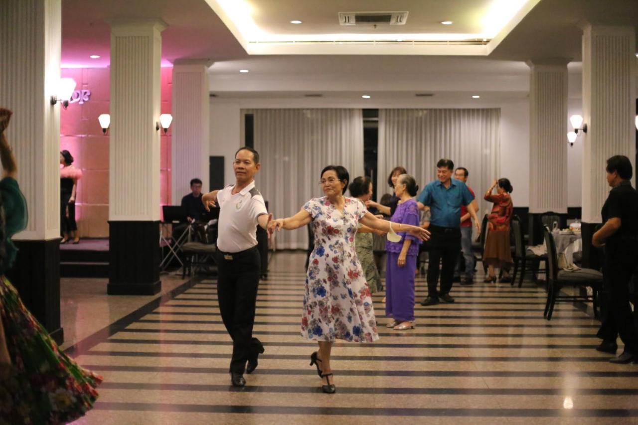 Mittapan Hotel Kanchanaburi Eksteriør billede